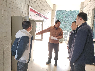 我校生化实验室接受属地综治办安全检查